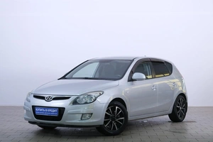 Хетчбэк Hyundai i30 2009 года, 679000 рублей, Омск