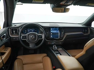 Внедорожник Volvo XC60 2021 года, 4107055 рублей, Москва