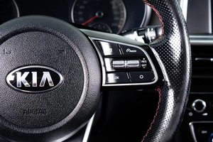 Седан Kia Optima 2018 года, 1959000 рублей, Пермь