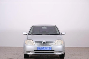 Седан Toyota Corolla 2002 года, 599000 рублей, Омск