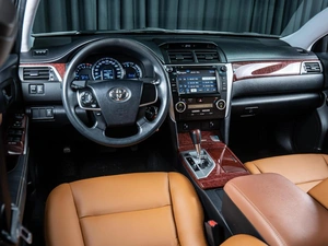 Седан Toyota Camry 2012 года, 1570000 рублей, Волгоград