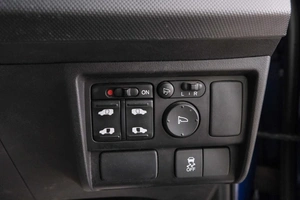 Минивэн Honda Freed 2015 года, 1299000 рублей, Красноярск