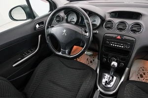 Хетчбэк Peugeot 308 2012 года, 639000 рублей, Красноярск