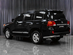 Внедорожник Toyota Land Cruiser 2013 года, 4240000 рублей, Тюмень