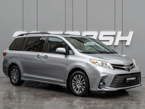 Минивэн Toyota Sienna 2017 года, 3170000 рублей, Краснодар