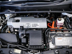 Лифтбек Toyota Prius 2011 года, 939000 рублей, Красноярск