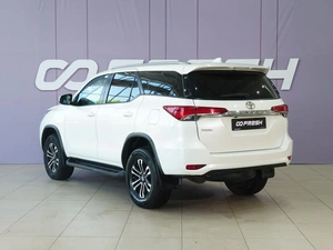 Внедорожник Toyota Fortuner 2019 года, 3198000 рублей, Тверь