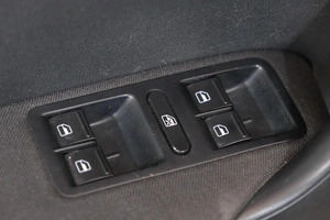 Седан Volkswagen Polo 2017 года, 1039000 рублей, Омск