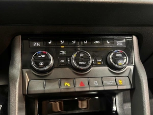 Внедорожник Skoda Karoq 2021 года, 2190000 рублей, Красноярск