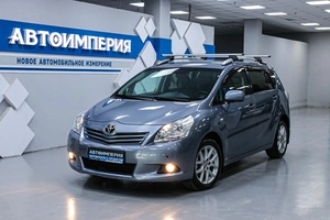 Минивэн Toyota Verso 2010 года, 1188000 рублей, Солонцы
