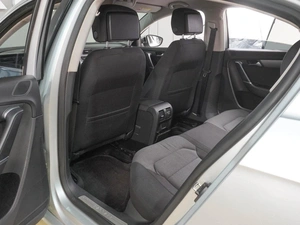 Седан Volkswagen Passat 2011 года, 899000 рублей, Воронеж