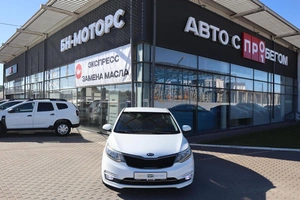 Седан Kia Rio 2015 года, 1080000 рублей, Мирное