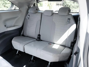 Минивэн Toyota Sienna 2021 года, 3999000 рублей, Ставрополь