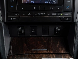 Седан Toyota Camry 2015 года, 2669000 рублей, Тюмень