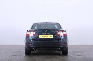 Седан Renault Fluence 2010 года, 849000 рублей, Омск