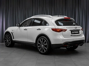 Внедорожник Infiniti QX70 2014 года, 2499000 рублей, Тюмень