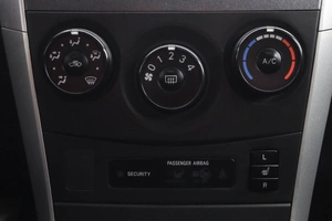 Седан Toyota Corolla 2011 года, 759000 рублей, Пермь