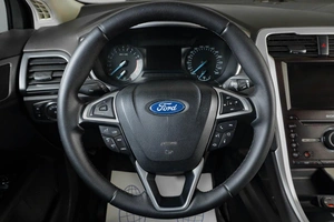 Седан Ford Mondeo 2015 года, 1569000 рублей, Тюмень