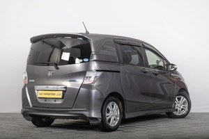 Минивэн Honda Freed 2012 года, 959000 рублей, Томск