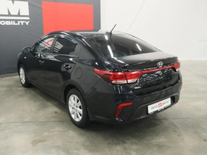 Седан Kia Rio 2018 года, 1290000 рублей, Курск