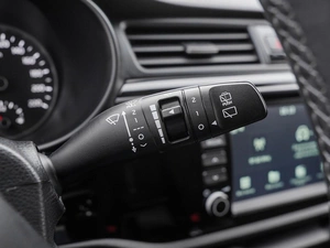 Хетчбэк Kia Rio X-Line 2018 года, 1680000 рублей, Волгоград