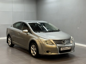 Седан Toyota Avensis 2011 года, 1147000 рублей, Красноярск