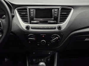 Седан Hyundai Solaris 2018 года, 799000 рублей, Красноярск