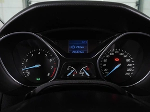 Хетчбэк Ford Focus 2013 года, 799000 рублей, Воронеж