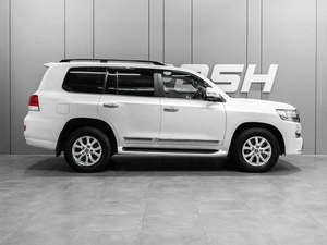 Внедорожник Toyota Land Cruiser 2016 года, 5249000 рублей, Тюмень