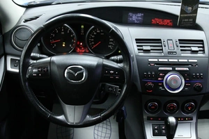 Хетчбэк Mazda 3 2011 года, 960000 рублей, Солонцы