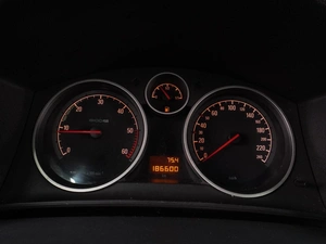 Универсал Opel Astra 2009 года, 559000 рублей, Воронеж
