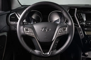 Внедорожник Hyundai Santa Fe 2015 года, 1739000 рублей, Сургут