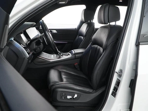 Внедорожник BMW X7 2021 года, 7498097 рублей, Москва