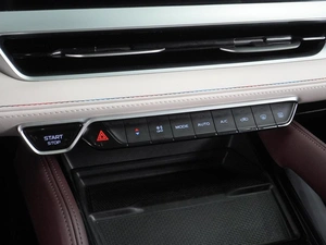 Внедорожник Geely Monjaro 2023 года, 3149000 рублей, Воронеж