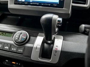 Минивэн Honda Freed 2014 года, 1275000 рублей, Красноярск