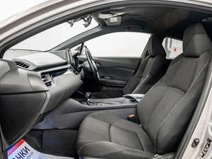 Внедорожник Toyota C-HR 2017 года, 1799000 рублей, Красноярск