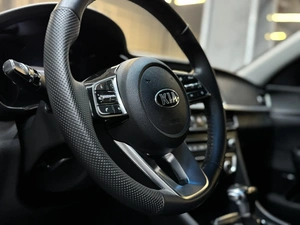 Седан Kia Optima 2018 года, 1697000 рублей, Красноярск