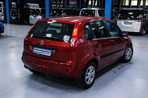 Хетчбэк Ford Fiesta 2007 года, 498000 рублей, Солонцы