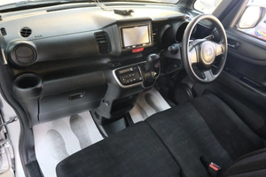 Хетчбэк Honda N-BOX 2015 года, 679000 рублей, Омск