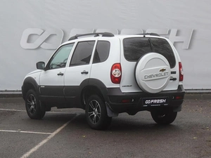 Внедорожник Chevrolet Niva 2016 года, 800000 рублей, Волгоград