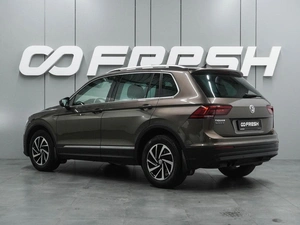 Внедорожник Volkswagen Tiguan 2018 года, 2168000 рублей, Воронеж