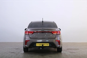 Седан Kia Rio 2018 года, 1399000 рублей, Омск