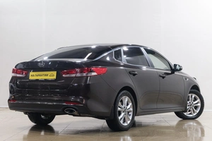 Седан Kia Optima 2016 года, 1599000 рублей, Новокузнецк