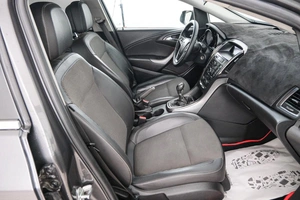 Хетчбэк Opel Astra 2011 года, 629000 рублей, Красноярск