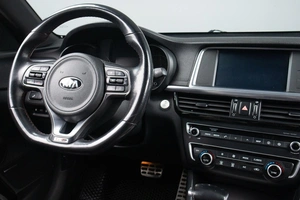 Седан Kia Optima 2017 года, 1779000 рублей, Оренбург