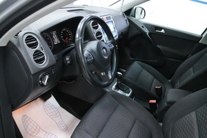 Внедорожник Volkswagen Tiguan 2010 года, 968000 рублей, Солонцы