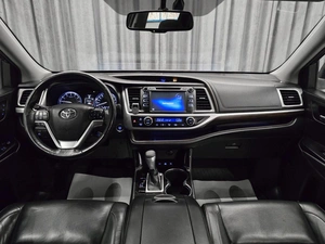 Внедорожник Toyota Highlander 2014 года, 2680000 рублей, Красноярск