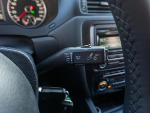 Седан Volkswagen Jetta 2012 года, 1199000 рублей, Саратов