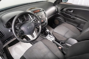 Хетчбэк Kia Ceed 2011 года, 849000 рублей, Томск