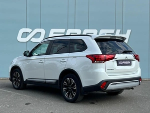 Внедорожник Mitsubishi Outlander 2021 года, 2749000 рублей, Ижевск
